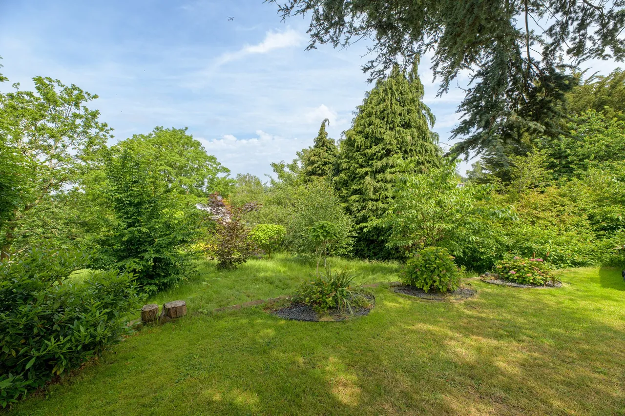 Orchard Close, Frodsham, photo 25