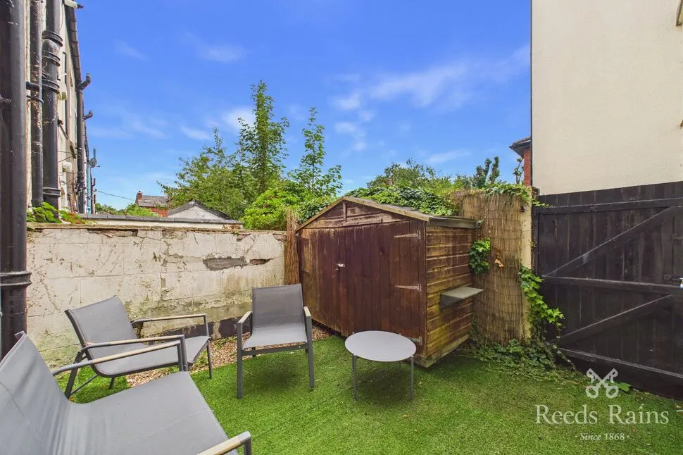 Kensington Street, Hyde, Greater Manchester, SK14, photo 7