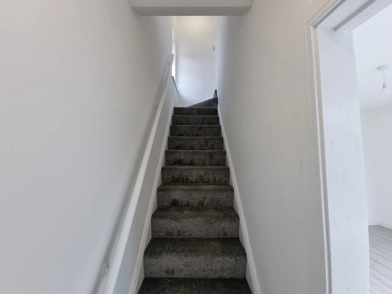 Manor Road, SK5, photo 5