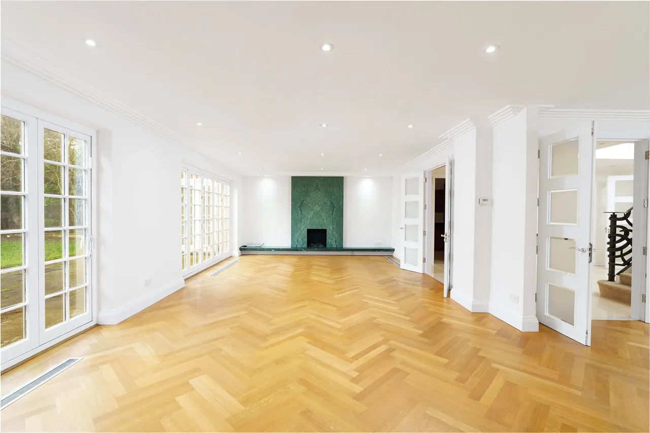 Winnington Close, Hampstead Garden Suburb, London, N2 0UA, photo 3