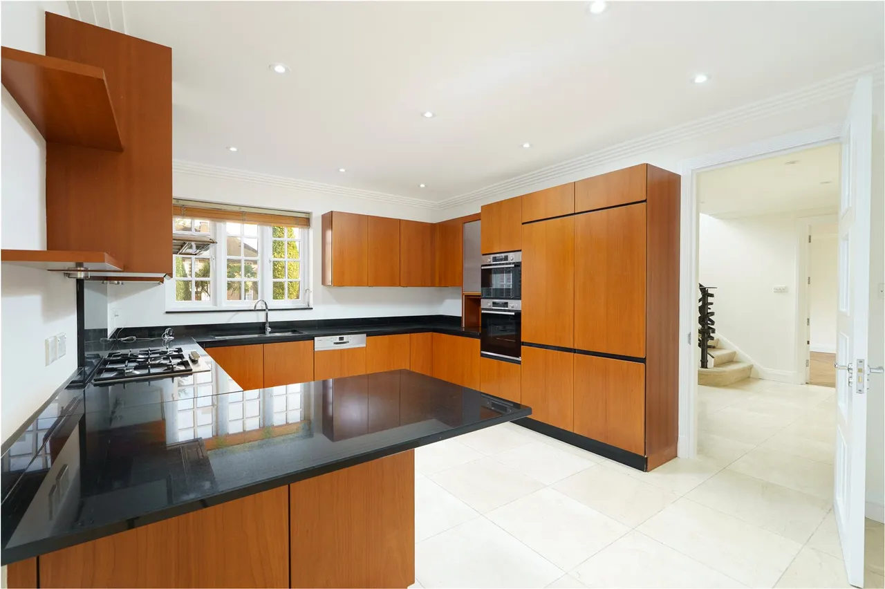 Winnington Close, Hampstead Garden Suburb, London, N2 0UA, photo 4
