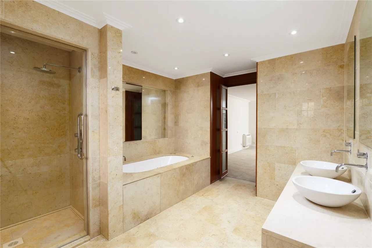 Winnington Close, Hampstead Garden Suburb, London, N2 0UA, photo 12