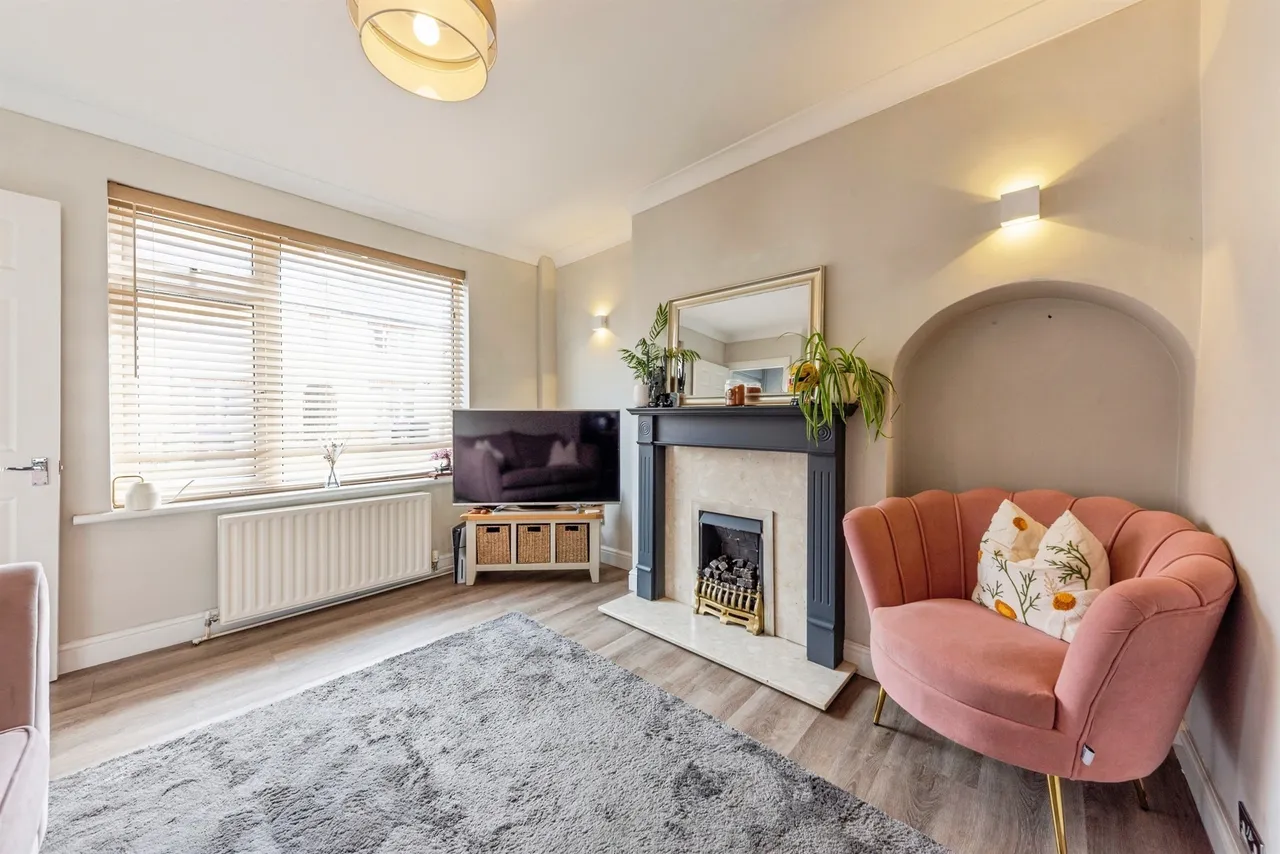 2 bed house for sale — Kingston Avenue, Grantham