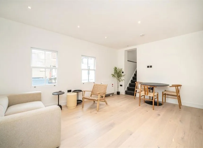 Ellsworth Street, E2, photo 3