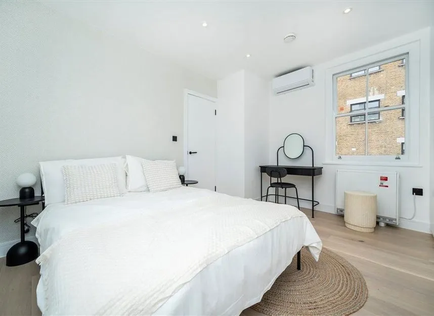 Ellsworth Street, E2, photo 6