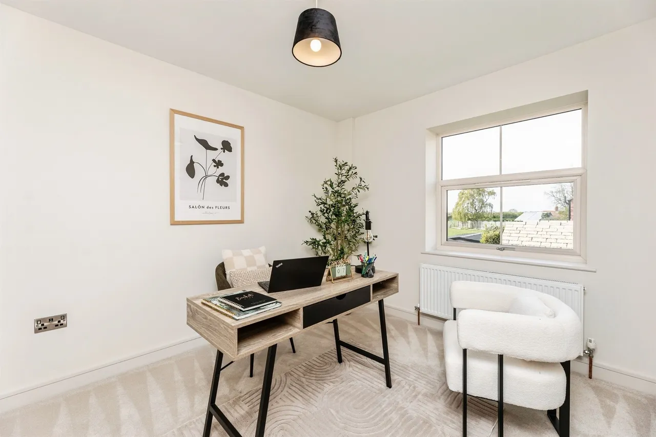 Larth Close, Whitley, DN14, photo 12