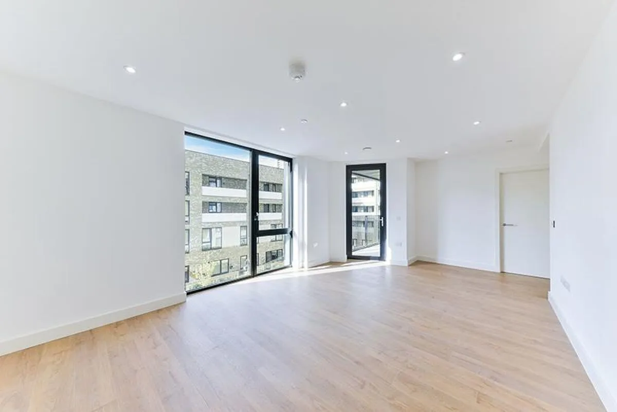 1 bed flat to rent, Aberfeldy Square, London, E14