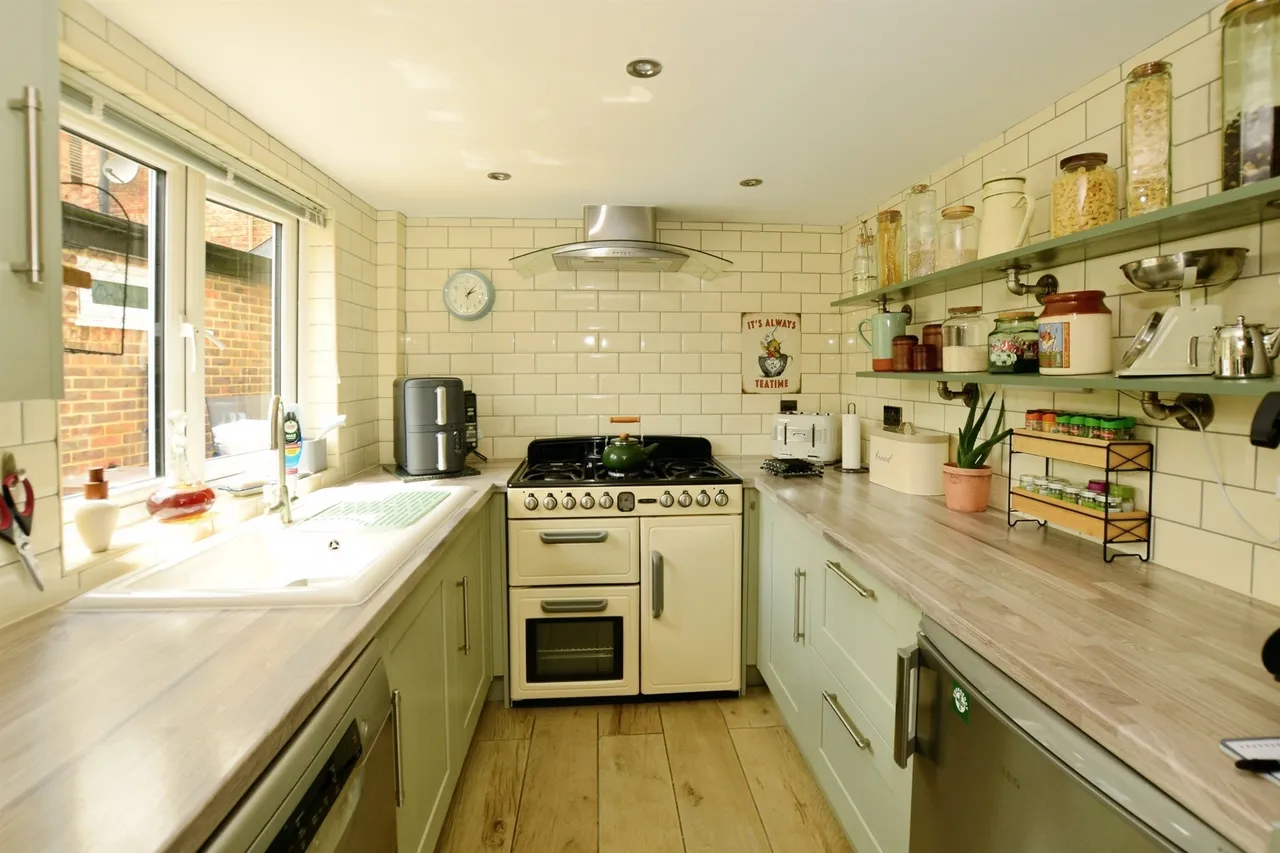 South Street, Lydd, TN29, photo 11