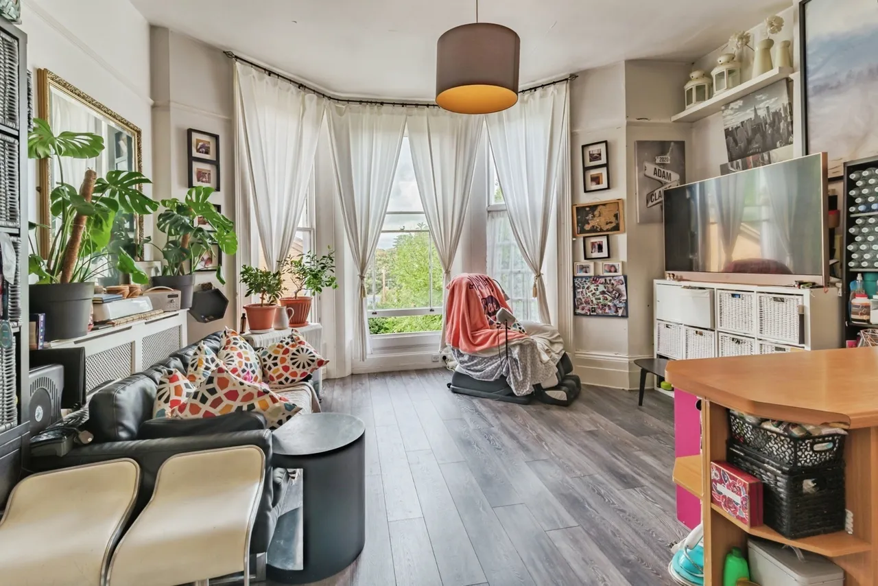 Cavendish Road, Redhill, RH1, photo 2