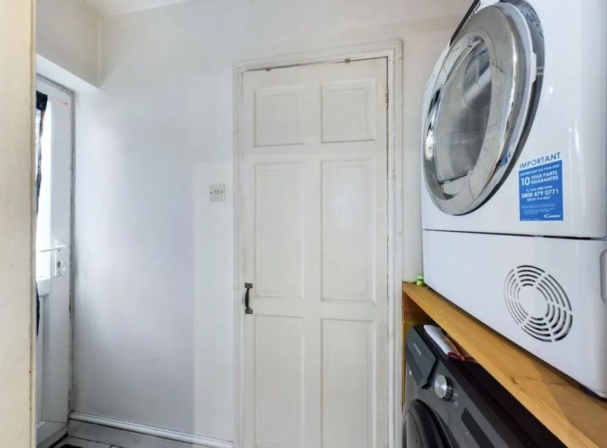 Hurst Road, Longford, West Midlands, CV6, photo 9
