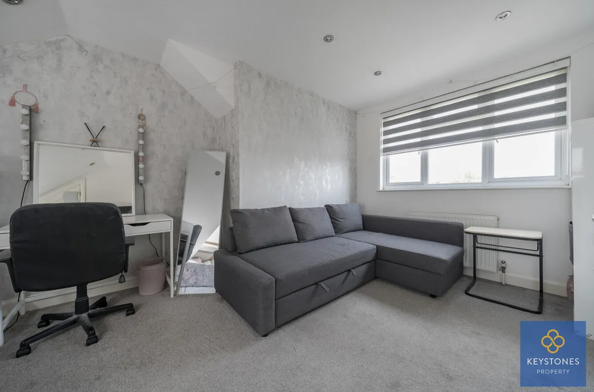 Carter Drive, Romford, Collier Row, RM5 2UT, photo 19