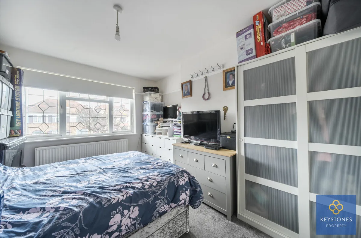 Carter Drive, Romford, Collier Row, RM5 2UT, photo 14