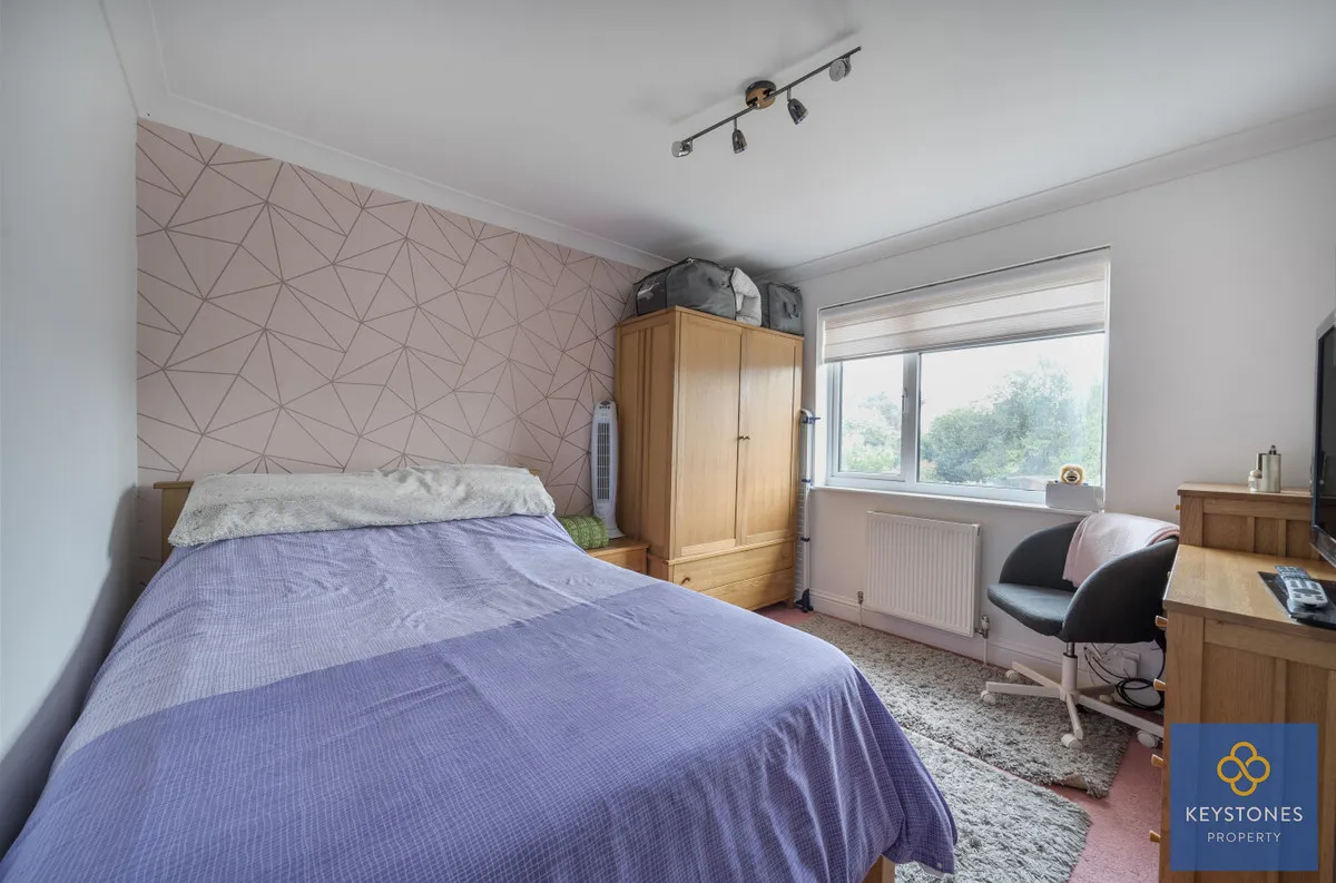 Carter Drive, Romford, Collier Row, RM5 2UT, photo 11