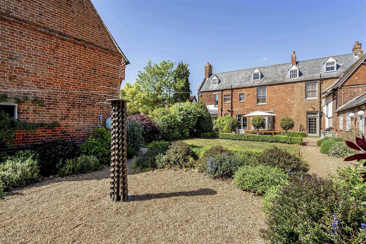 Church Street, Gamlingay, SG19, photo 38
