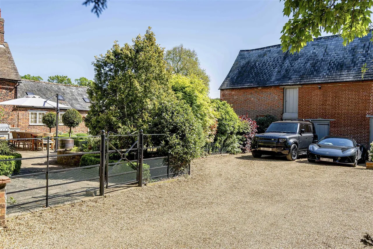 Church Street, Gamlingay, SG19, photo 43
