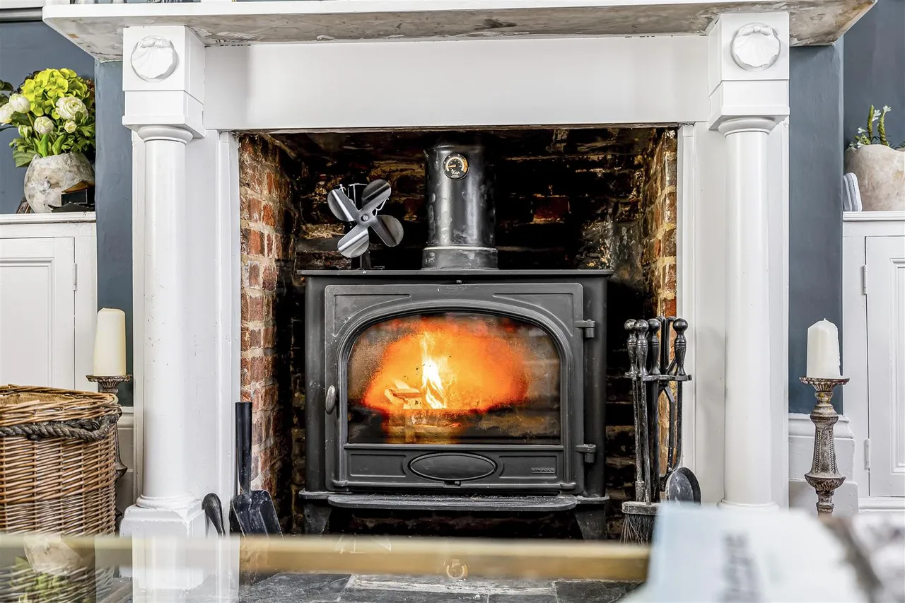 Church Street, Gamlingay, SG19, photo 11