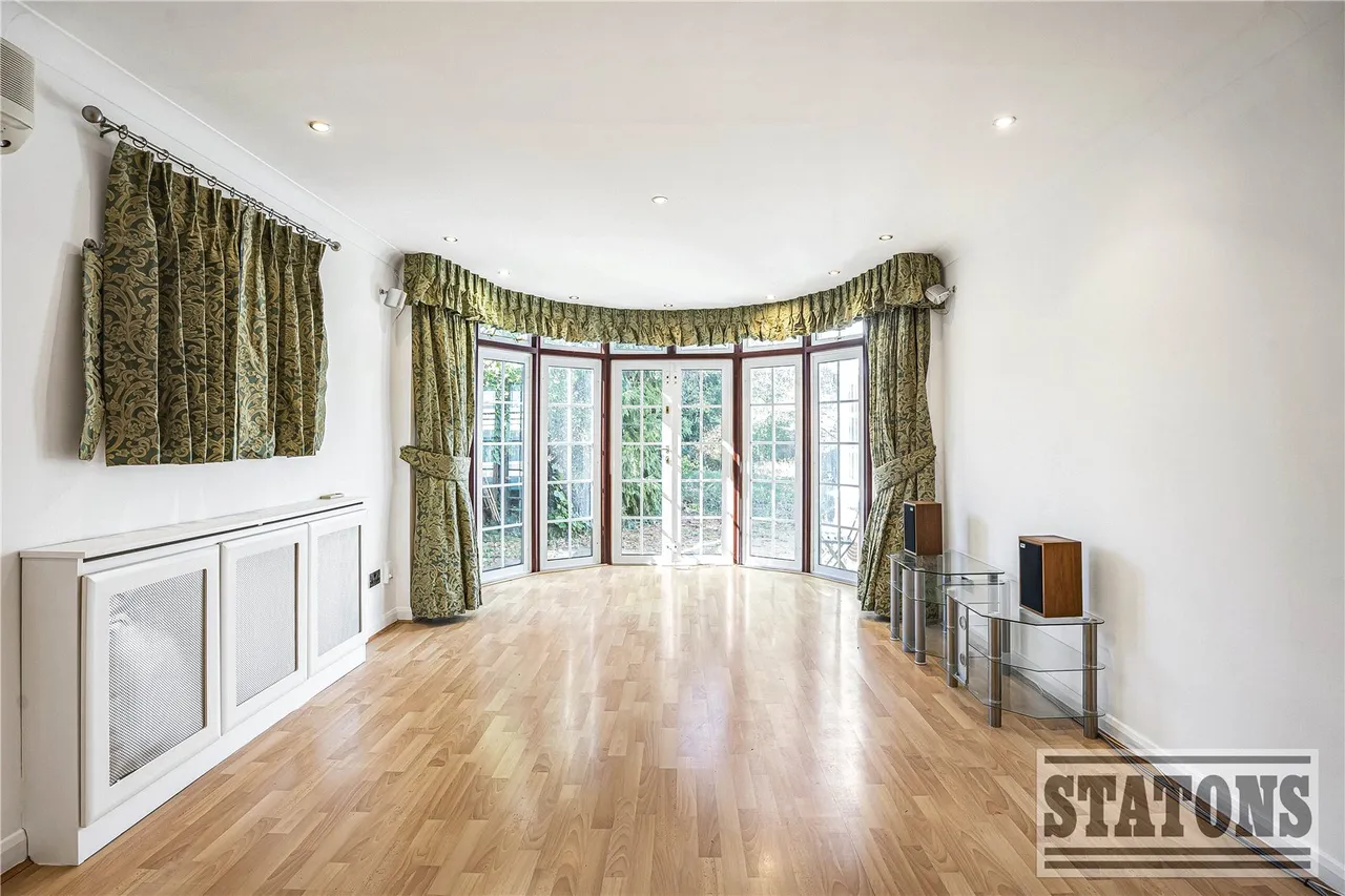Avenue Road, London, N14, photo 5