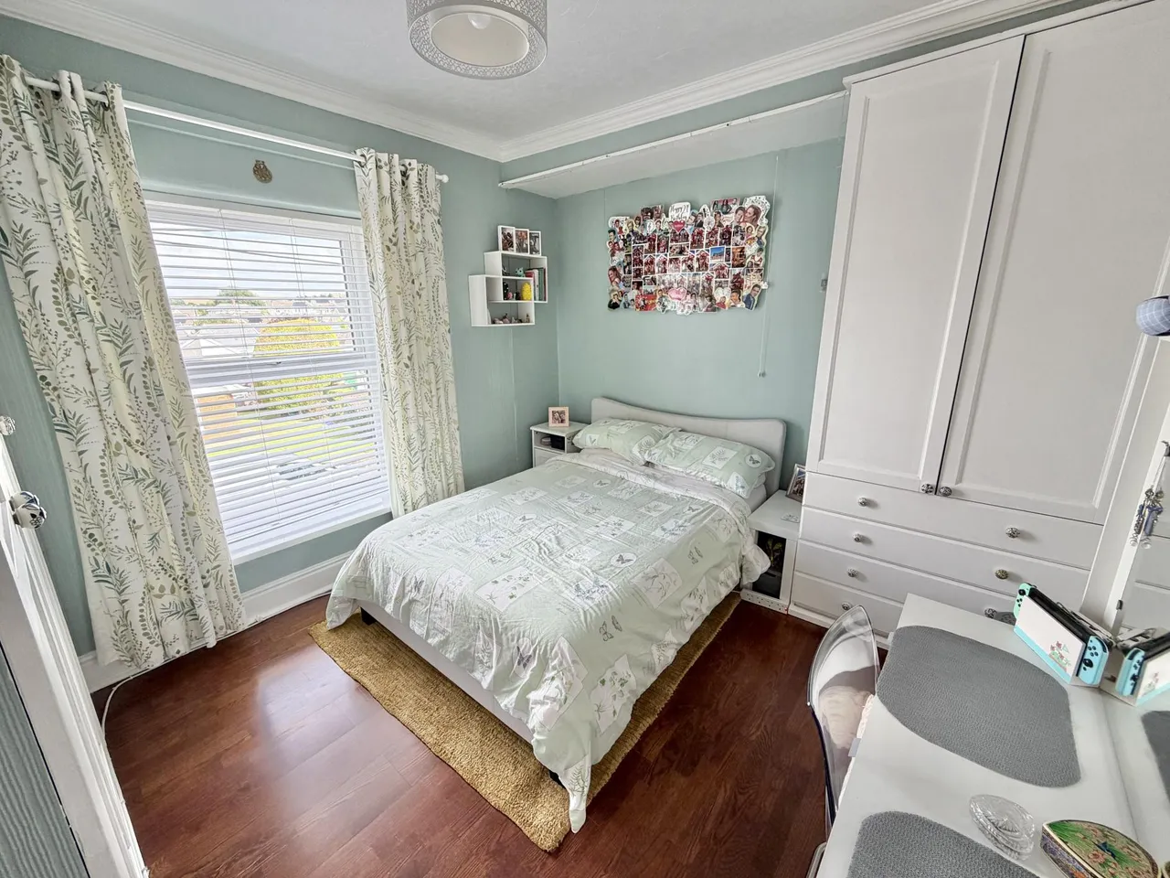 Cefn Road, Ammanford, SA18, photo 16