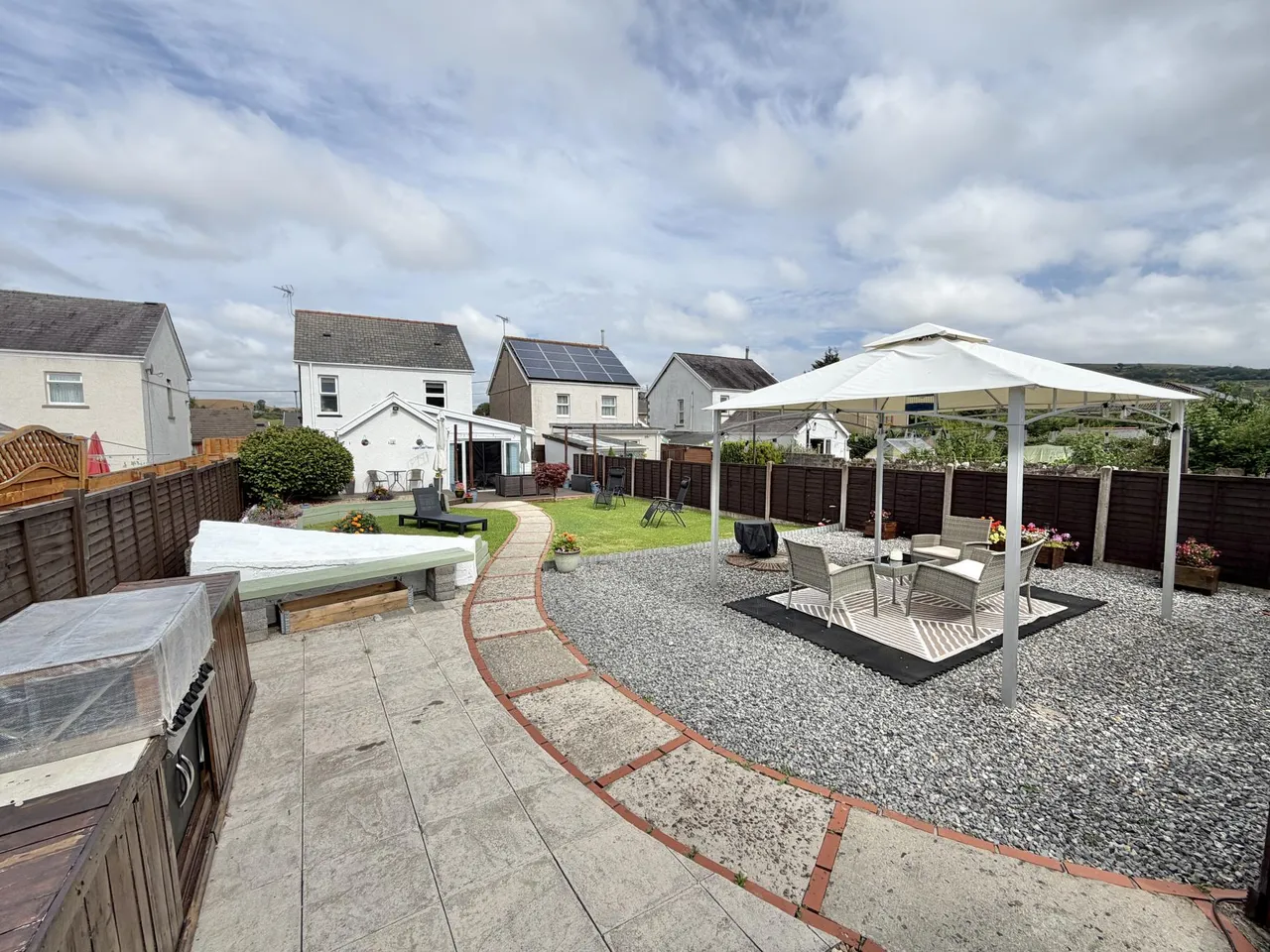 Cefn Road, Ammanford, SA18, photo 19