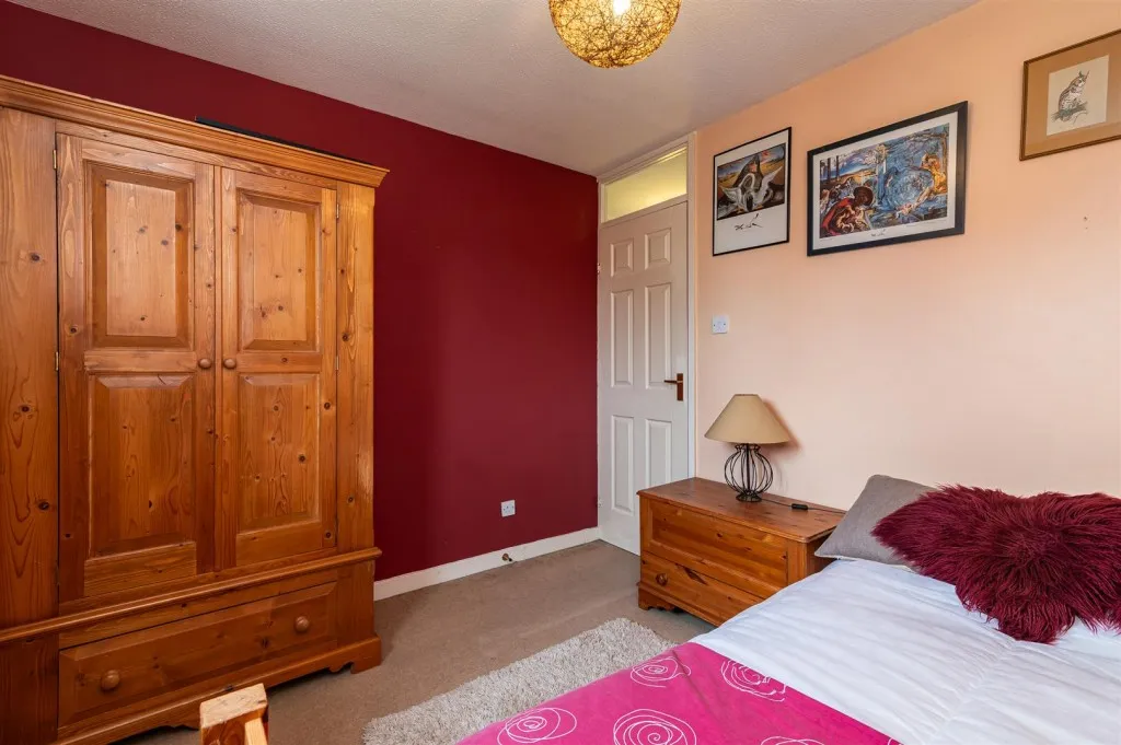 Blenheim Avenue, Lowdham, NG14, photo 17
