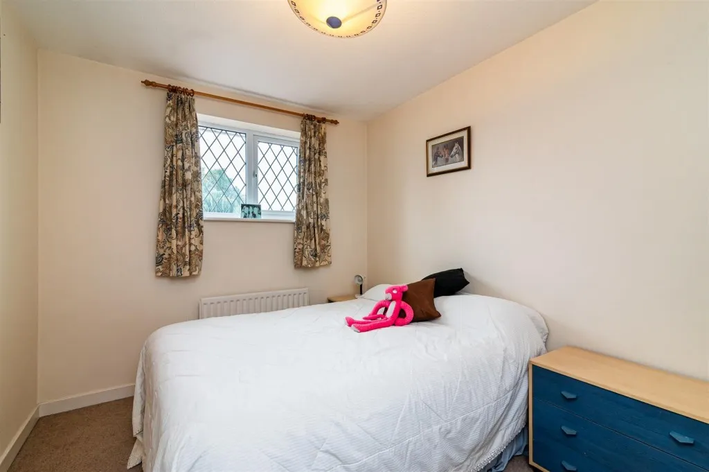 Blenheim Avenue, Lowdham, NG14, photo 15