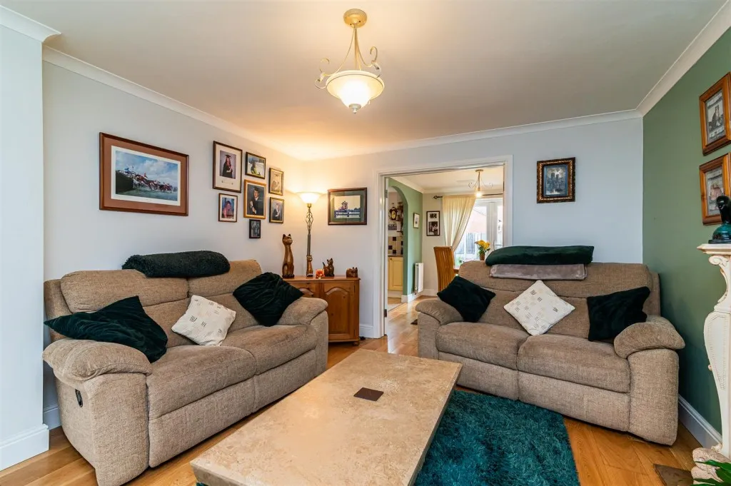 Blenheim Avenue, Lowdham, NG14, photo 4