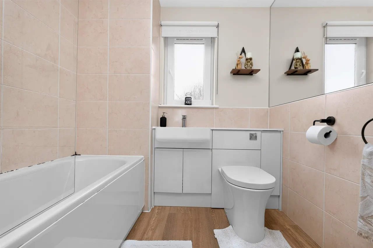 Whitacres Place, Glasgow, photo 12