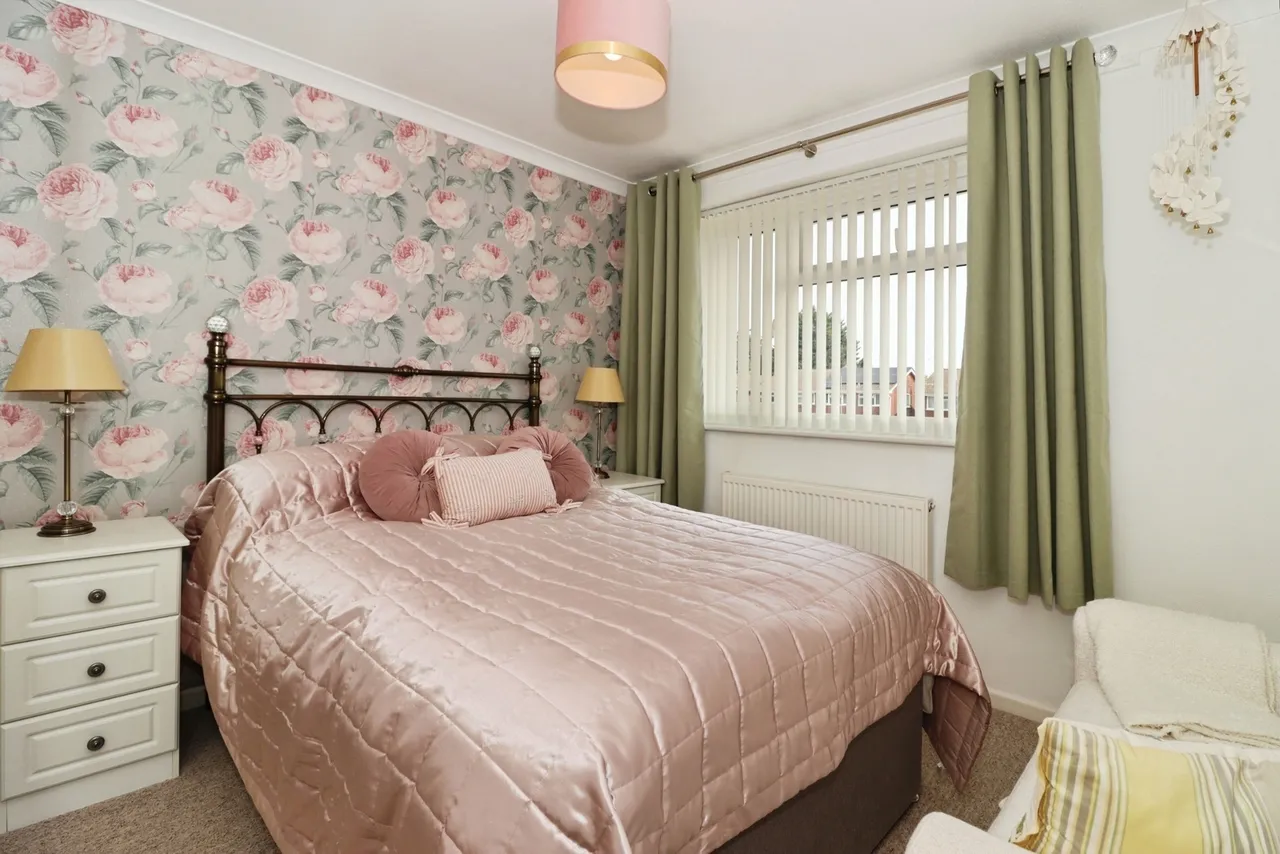 Falcon Drive, Patchway, Bristol, Gloucestershire, BS34, photo 3