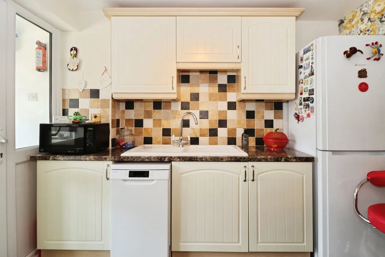 Falcon Drive, Patchway, Bristol, Gloucestershire, BS34, photo 9