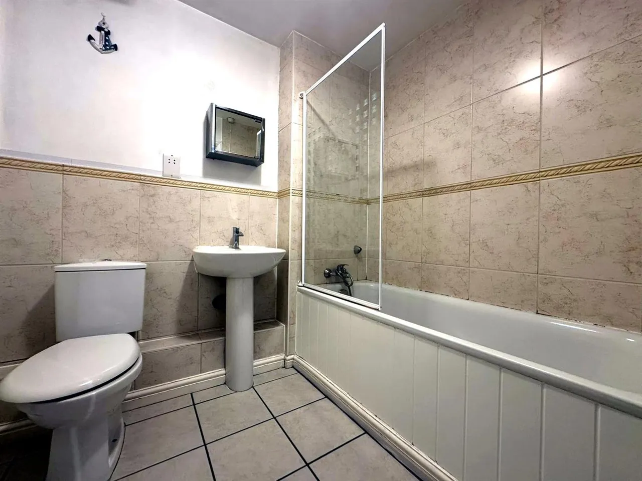 Forty Avenue, Wembley, photo 7