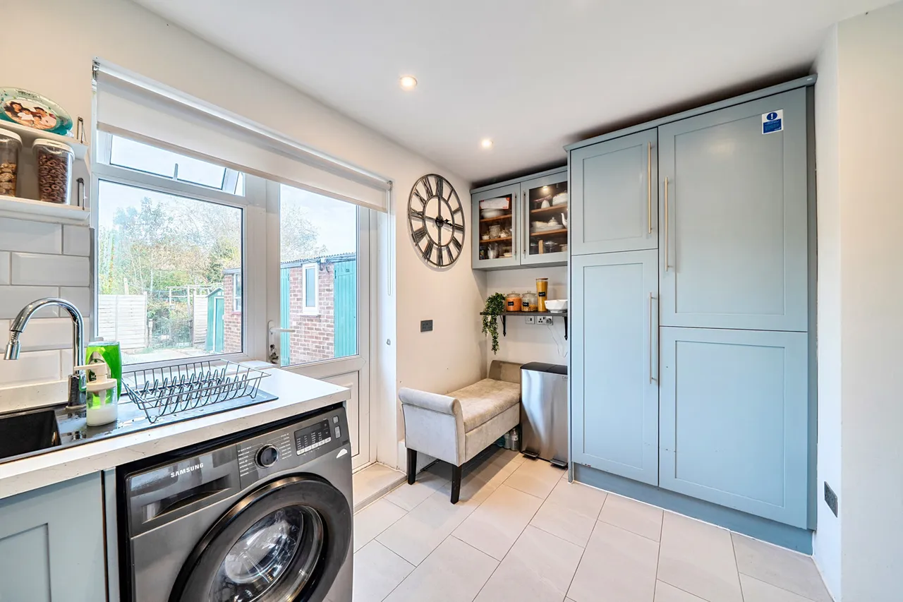 Cheltenham Close, Northolt, UB5, photo 12