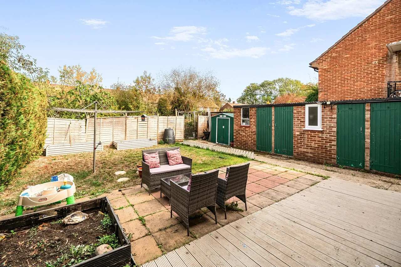 Cheltenham Close, Northolt, UB5, photo 11