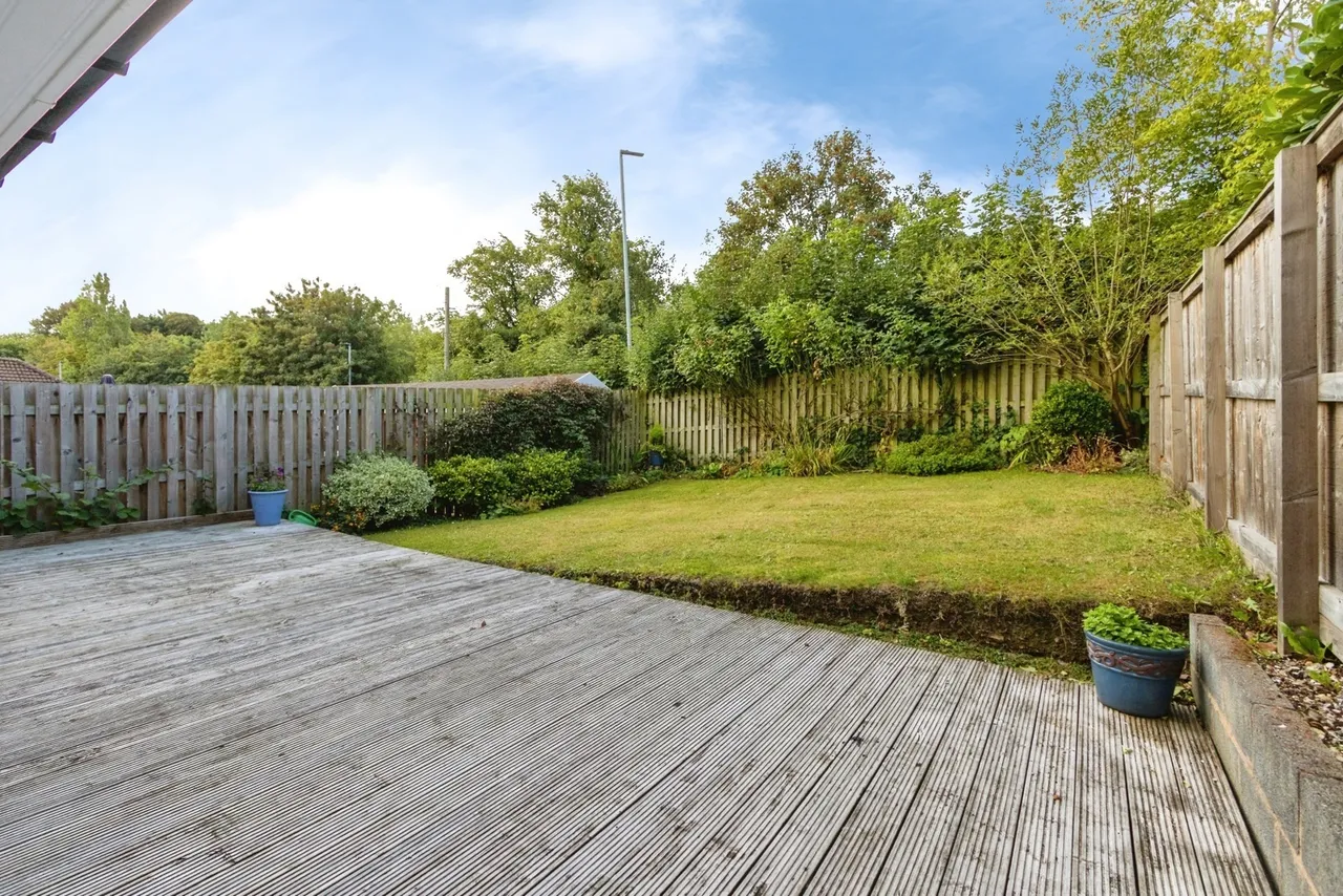 Sherwood Drive, Wakefield, WF2, photo 19