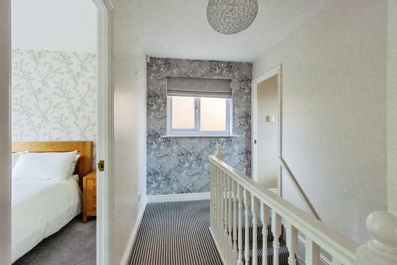 Sherwood Drive, Wakefield, WF2, photo 8