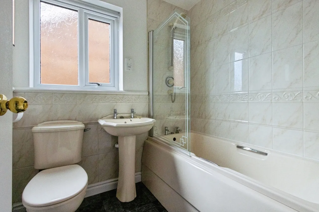 Sherwood Drive, Wakefield, WF2, photo 15