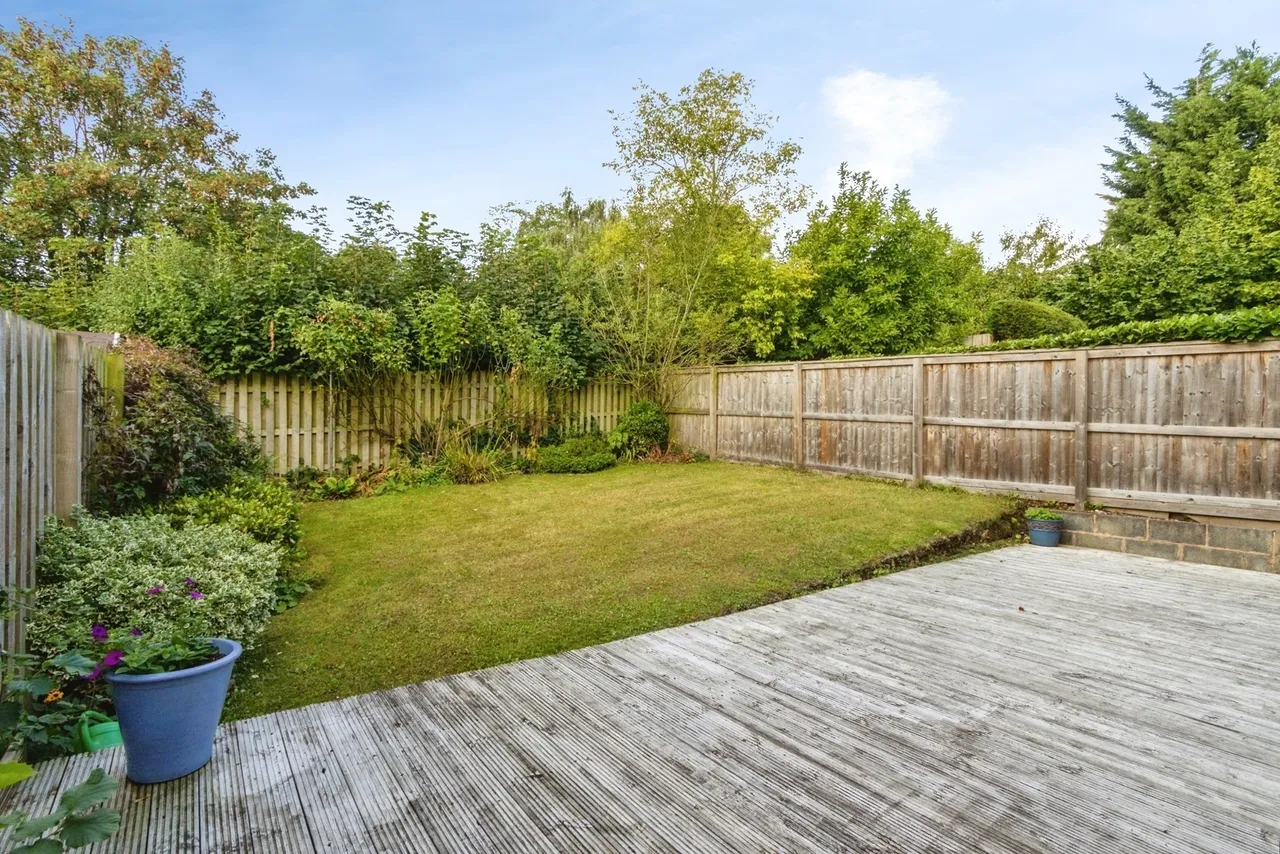 Sherwood Drive, Wakefield, WF2, photo 16