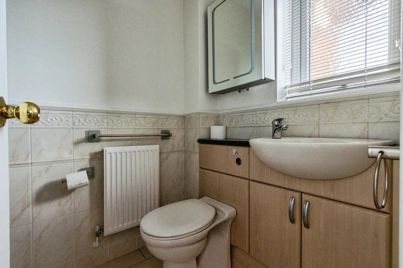 Sherwood Drive, Wakefield, WF2, photo 11