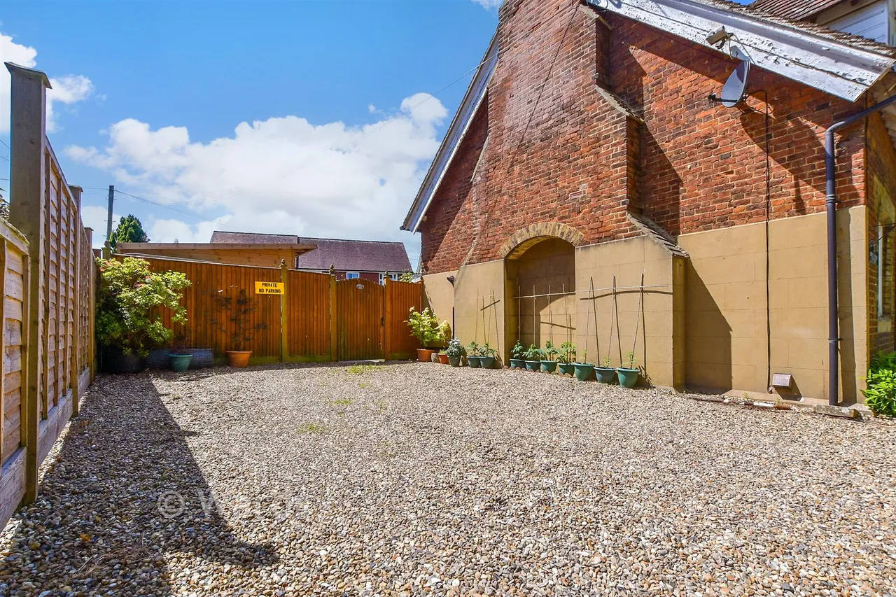 Maidstone Road, Staplehurst, TN12, photo 12