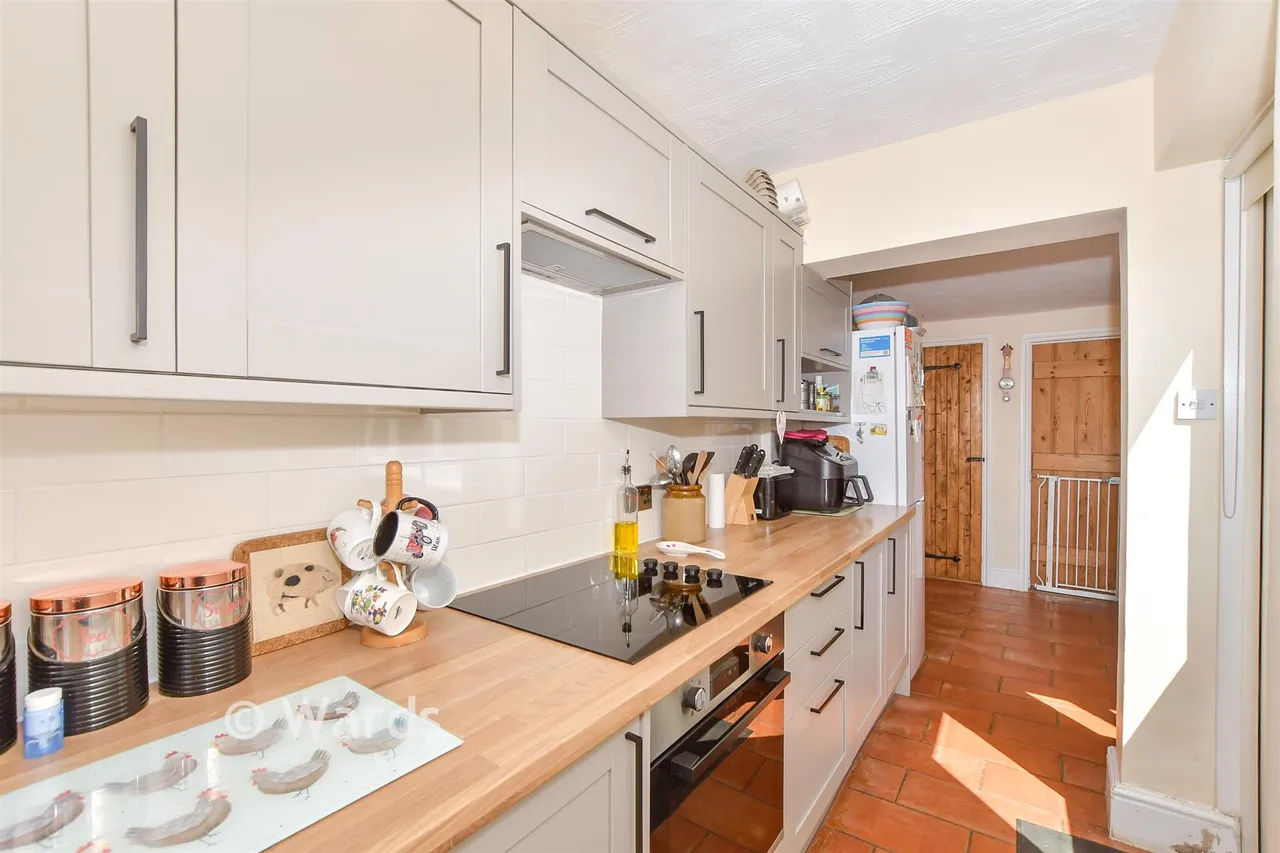 Maidstone Road, Staplehurst, TN12, photo 3