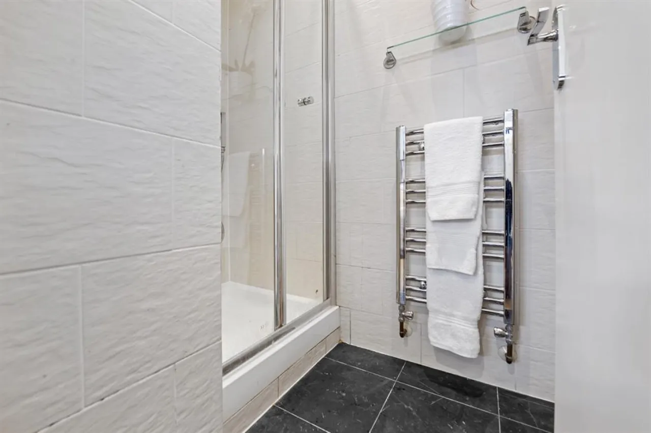 Boleyn Road, London, N16, photo 6