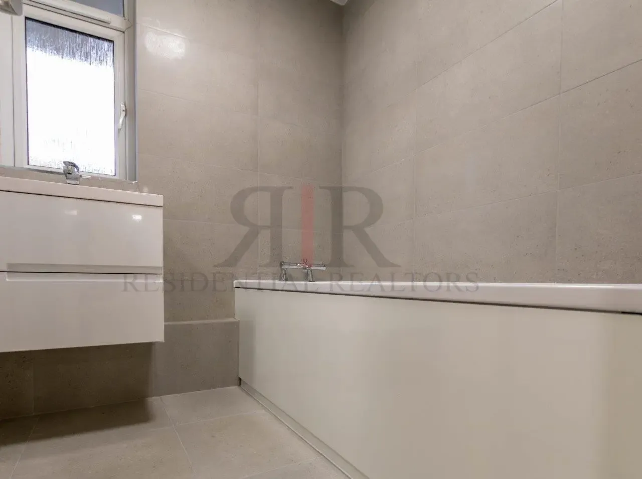 Vauxhall Bridge Road, London, SW1V, photo 6