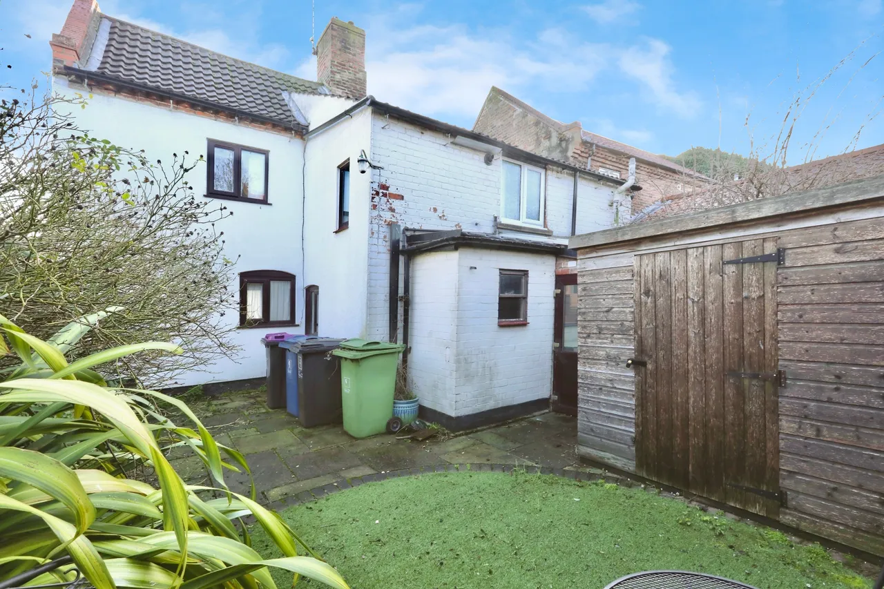 2 bed house for sale, Dog And Duck Lane, Morton, DN21