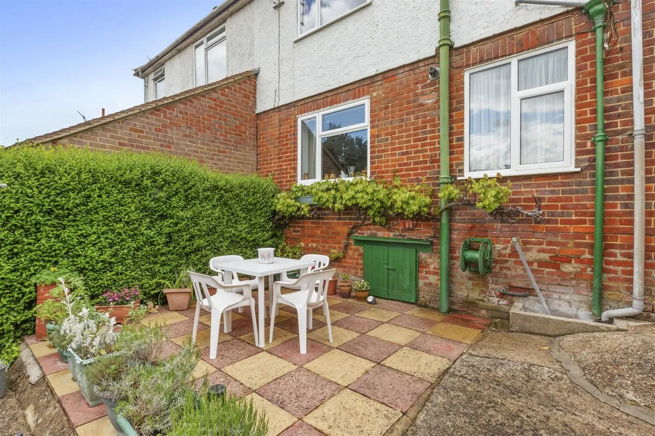 Healey Avenue, High Wycombe, HP13, photo 8