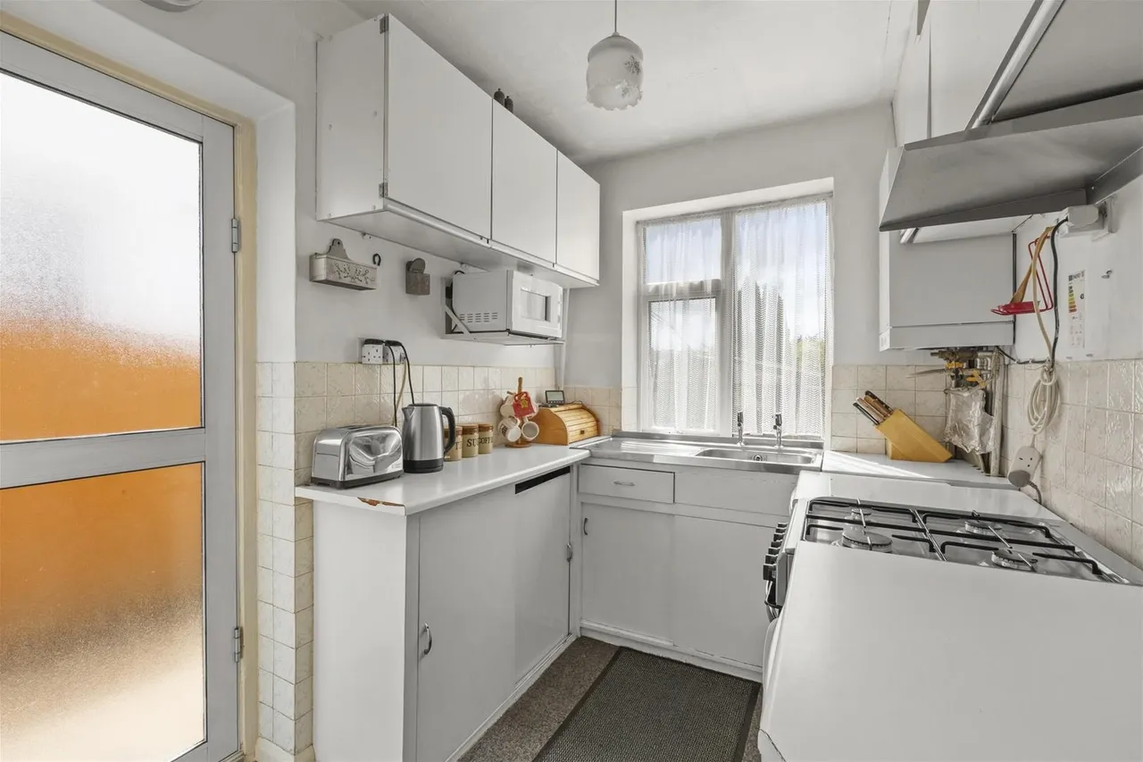 Healey Avenue, High Wycombe, HP13, photo 5