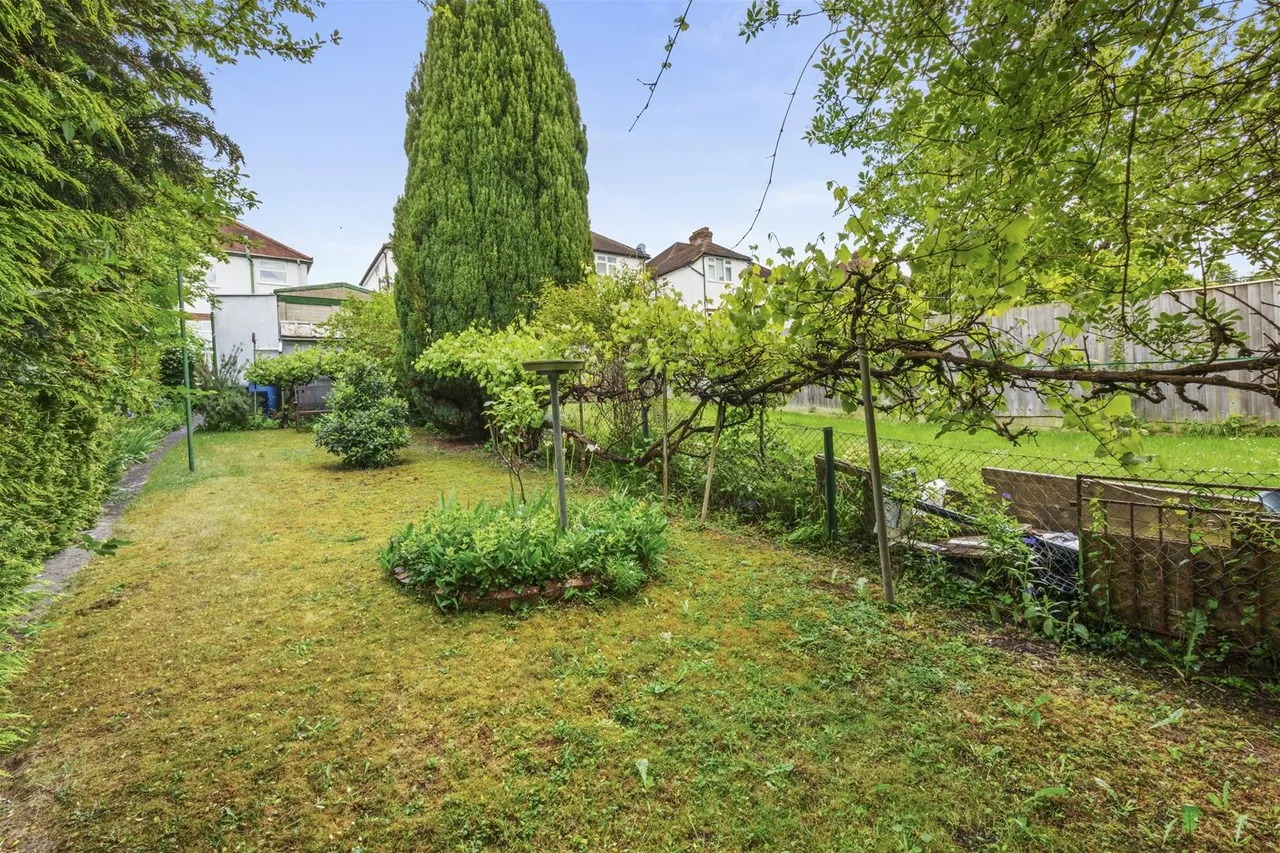 Healey Avenue, High Wycombe, HP13, photo 9