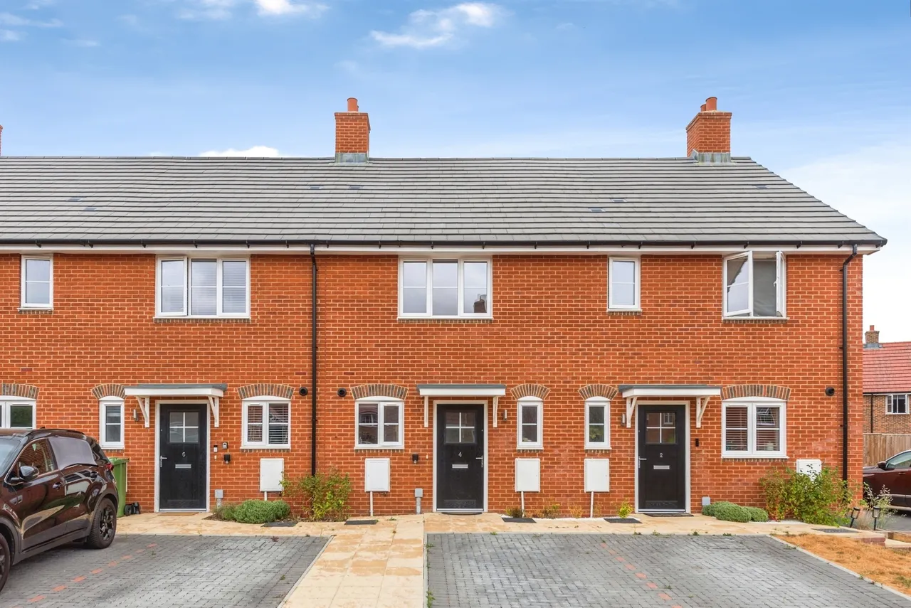 2 bed house for sale, Gosty Mead, Chalgrove, OX44
