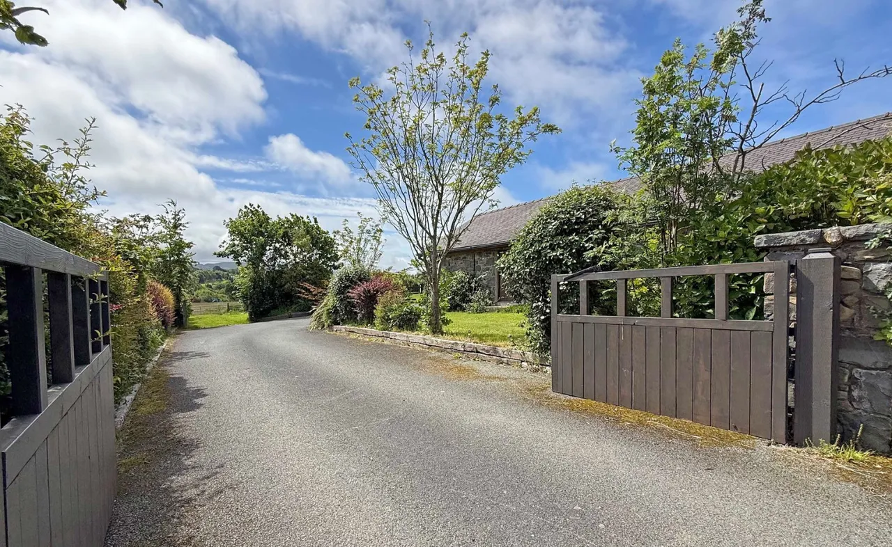 Caeathro, Caernarfon, LL55, photo 3