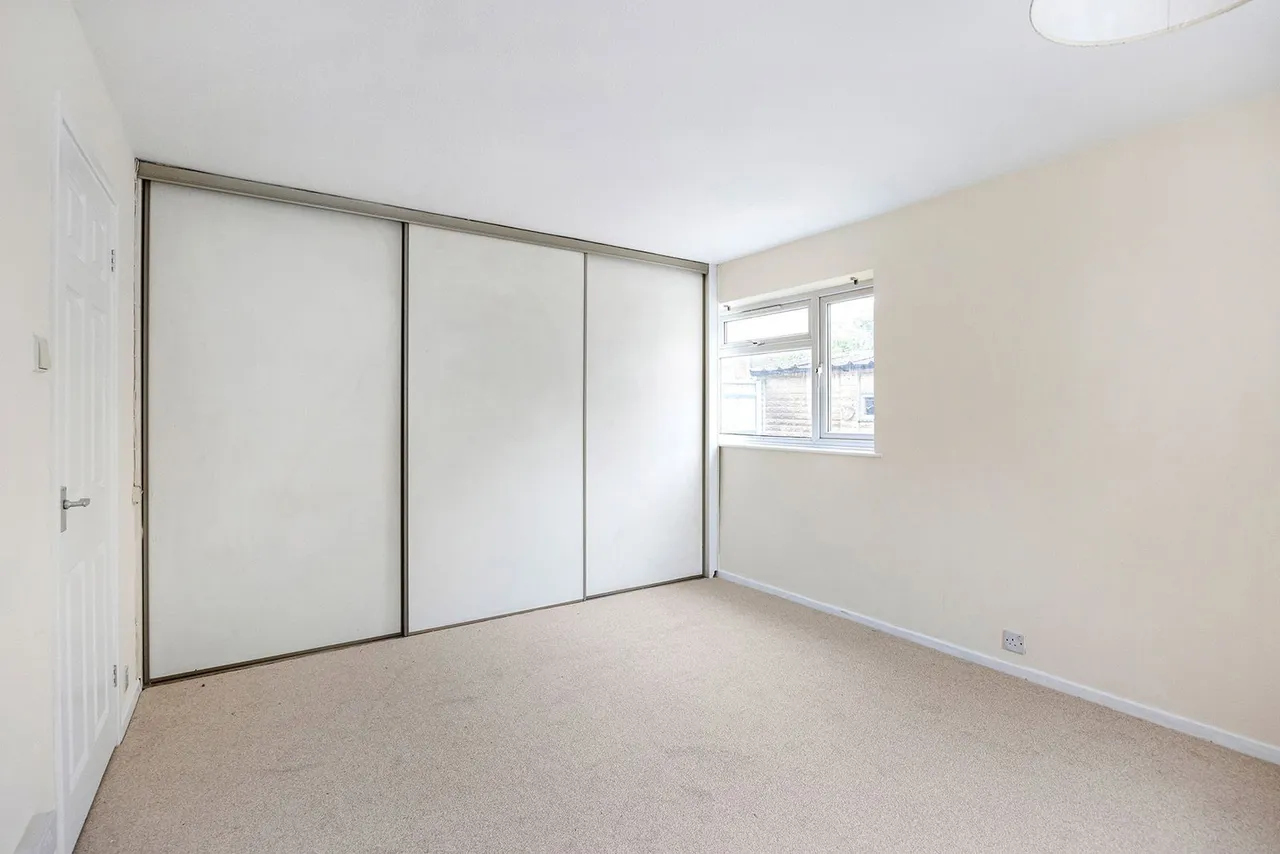 Warren Close, Cheltenham, GL51, photo 9
