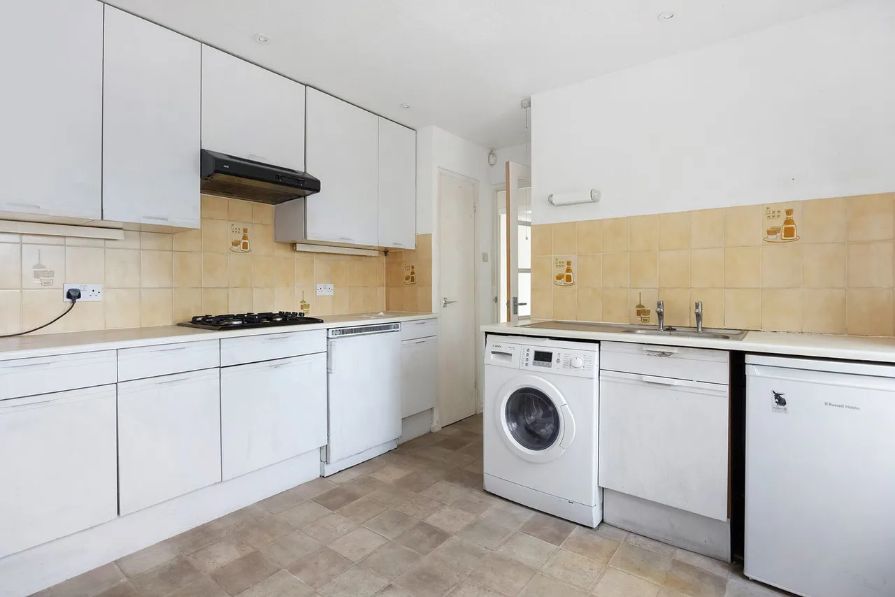 Warren Close, Cheltenham, GL51, photo 4