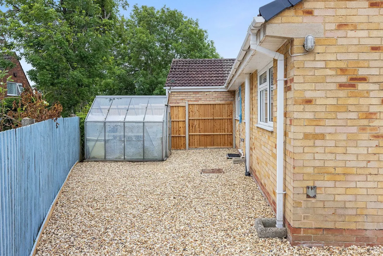 Warren Close, Cheltenham, GL51, photo 11